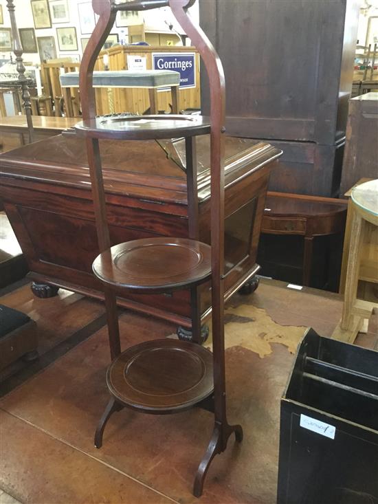 Mahogany cake stand